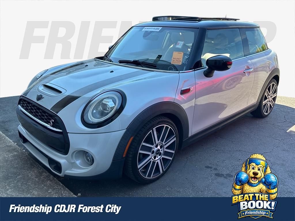 Used 2020 White MINI Classic image 1