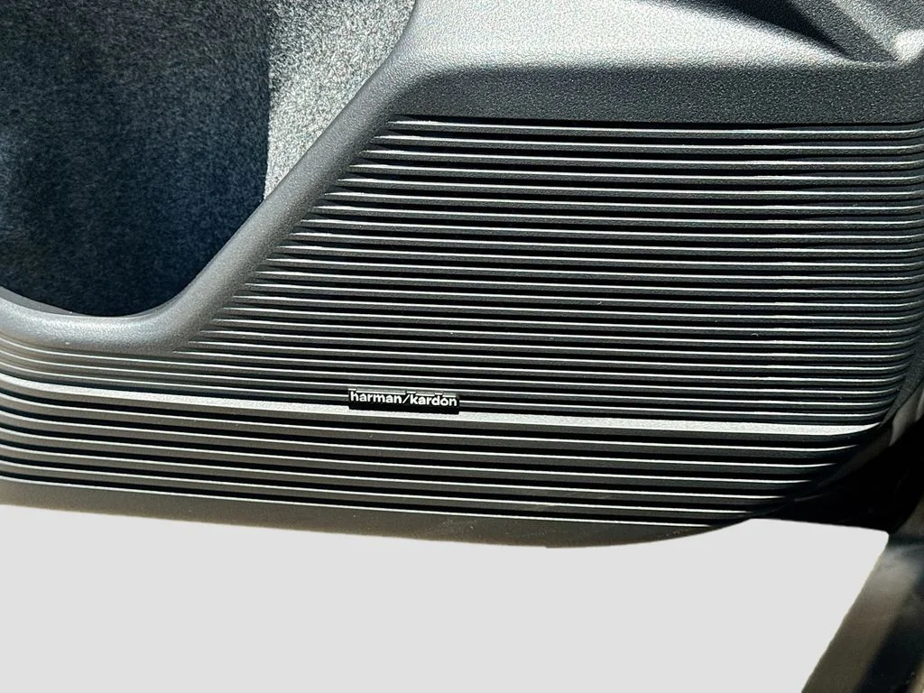 New 2026 CRYSTAL BLACK SILICA Subaru Touring XT image 23