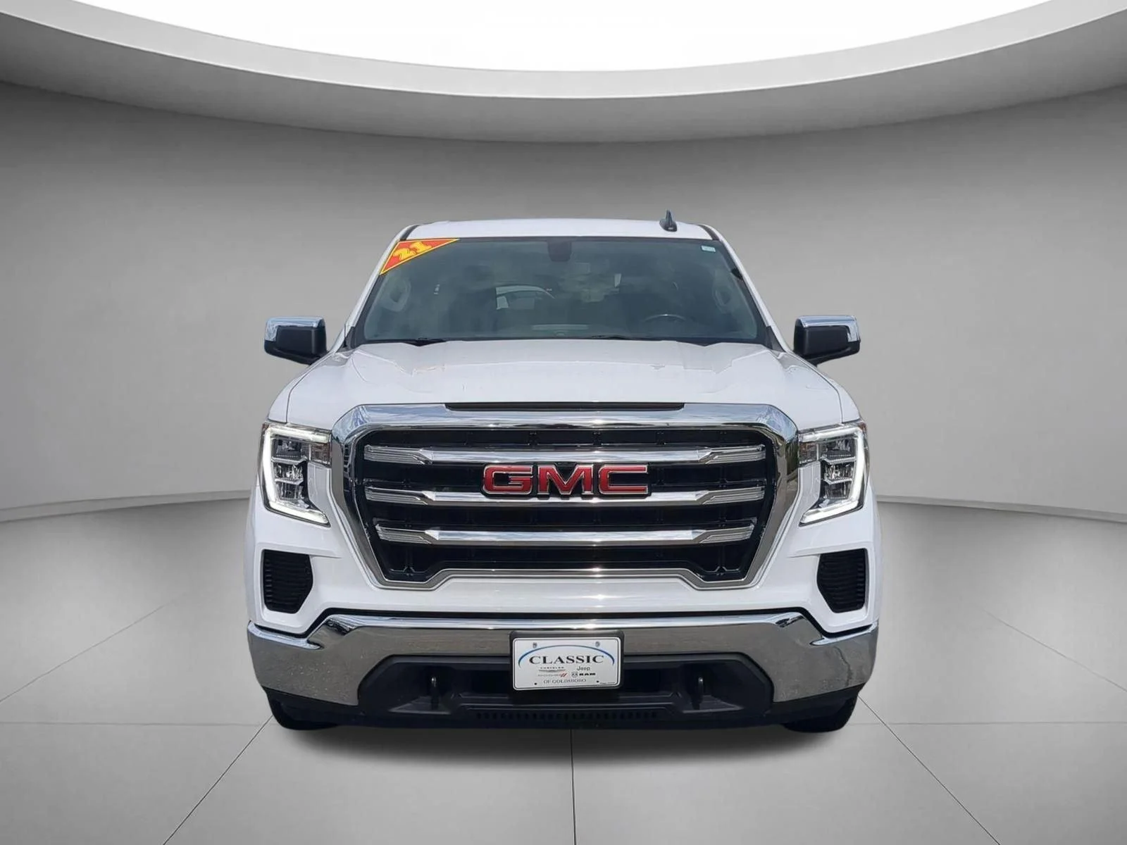 Used 2021 Summit White GMC SLE image 8