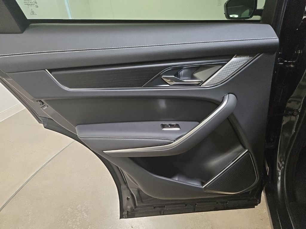2026 Jaguar F-Pace R-Dynamic S - Photo 27