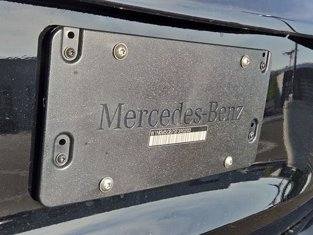New 2025 Black Mercedes-Benz GLC350 image 31