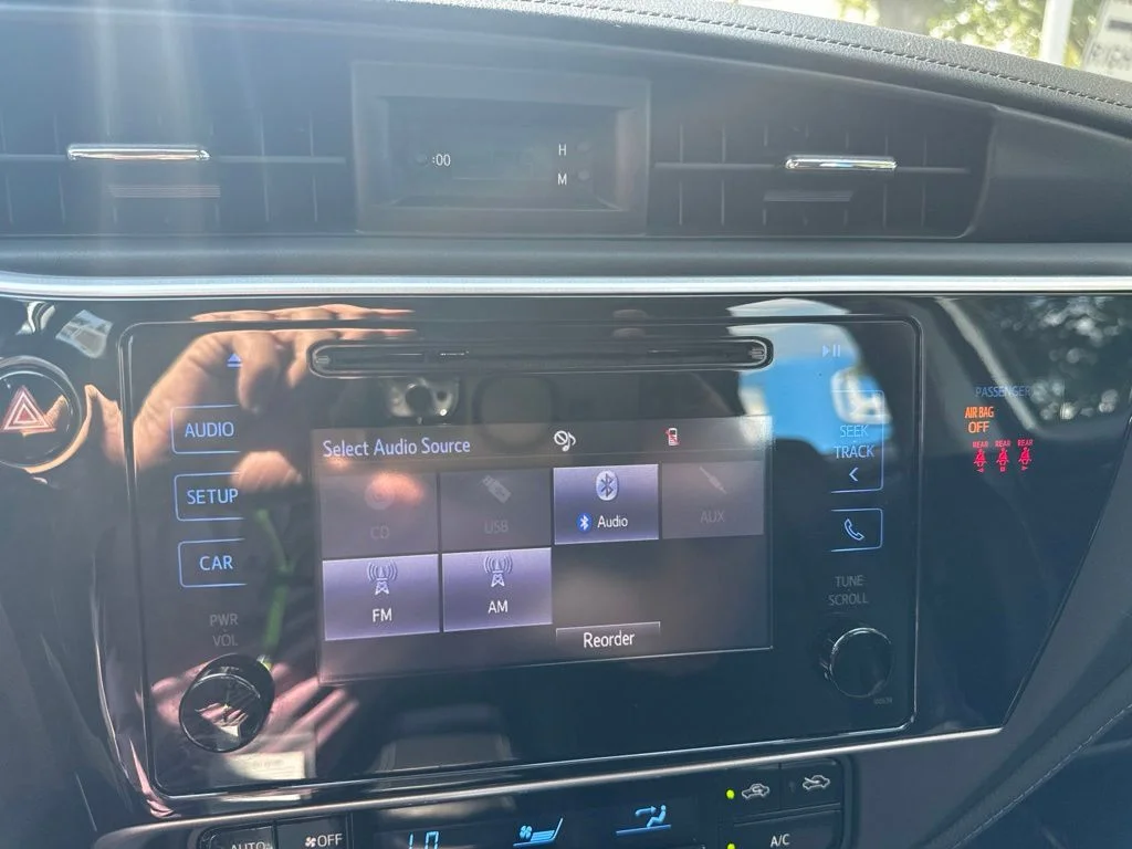 Used 2019 Silver Toyota SE image 60