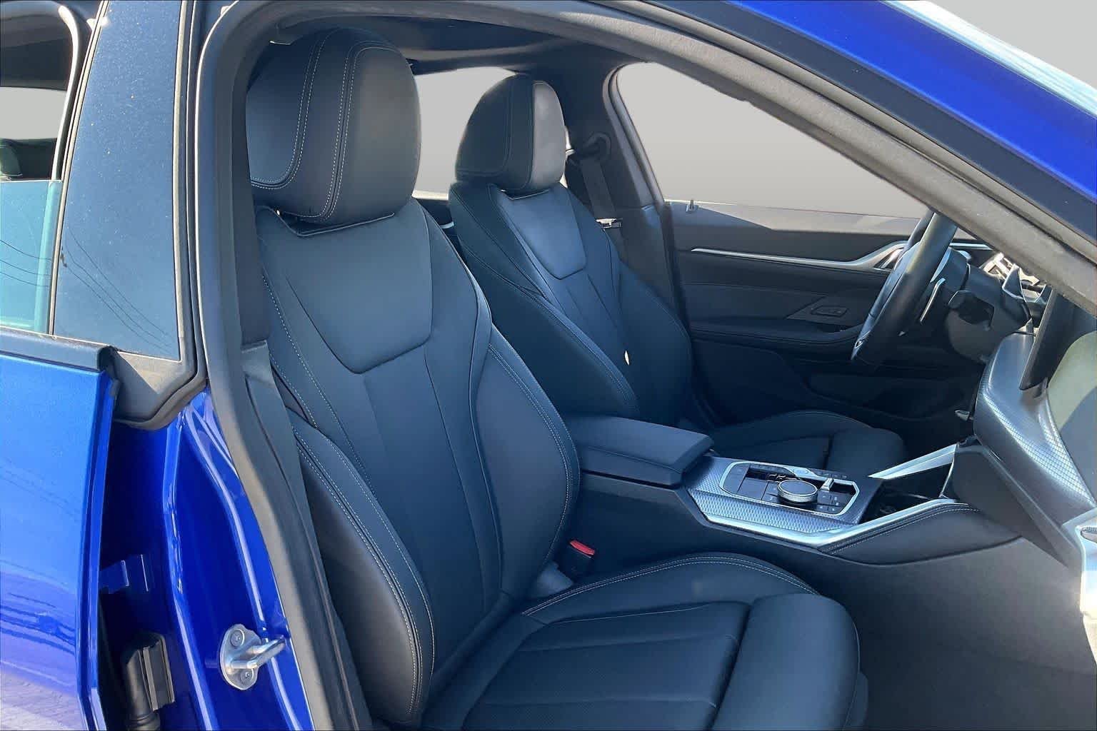 Used 2026 Portimao Blue Metallic BMW M440i image 8