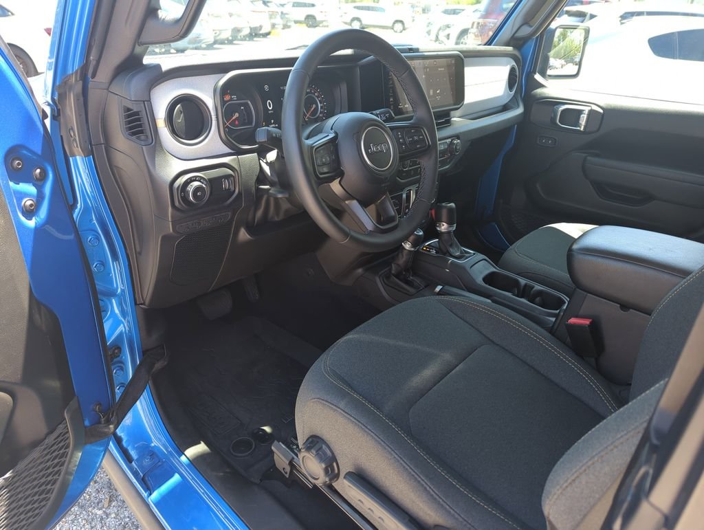 Used 2025 Blue Jeep Willys image 11