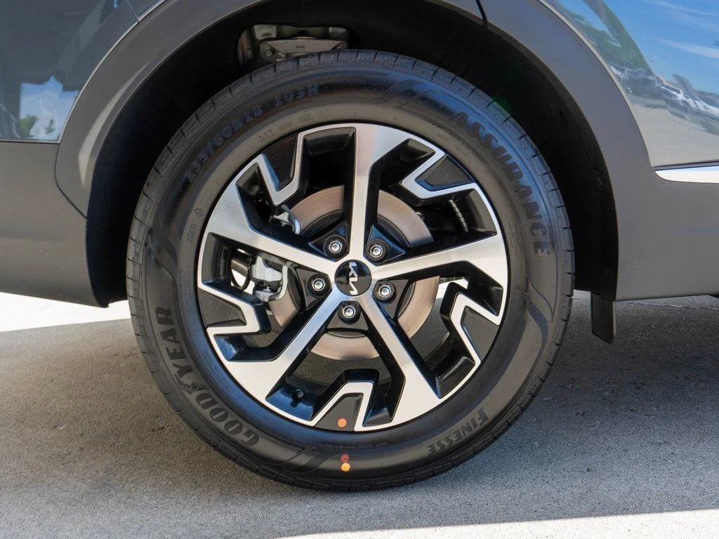 2025 Kia Sportage EX Hybrid - Photo 28