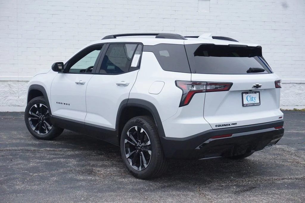 New 2026 Polar White Tricoat Chevrolet RS image 7