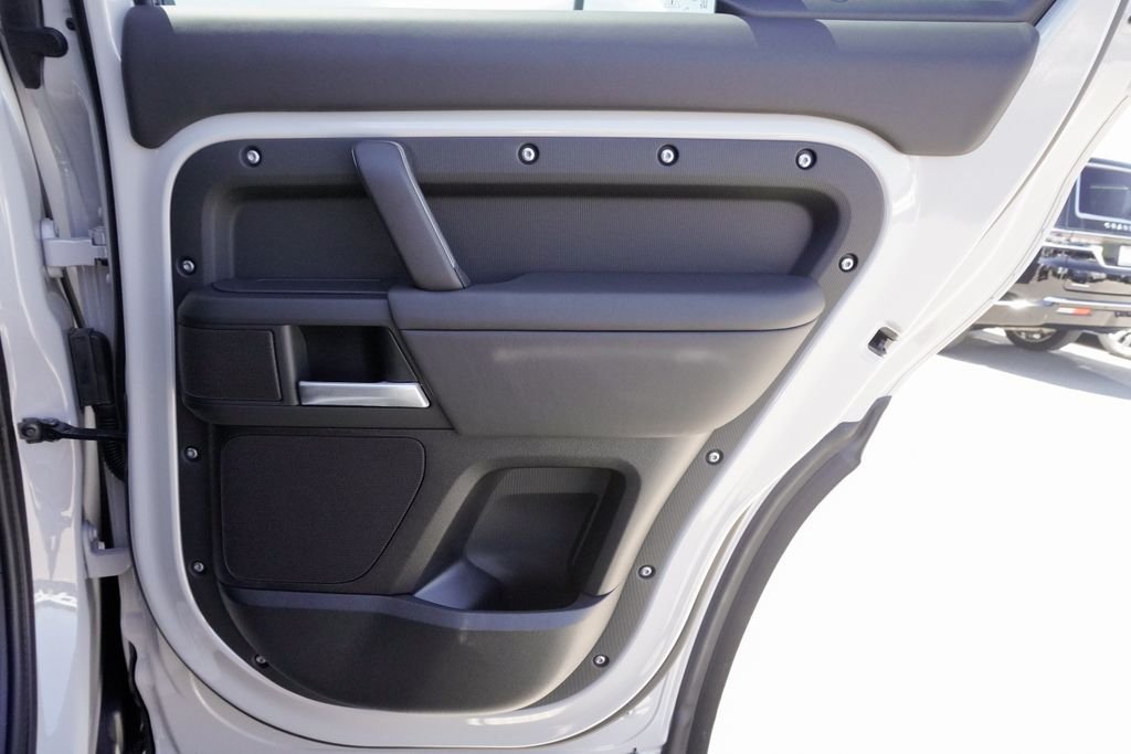 New 2026 Borasco Grey Land Rover X-Dynamic SE image 25