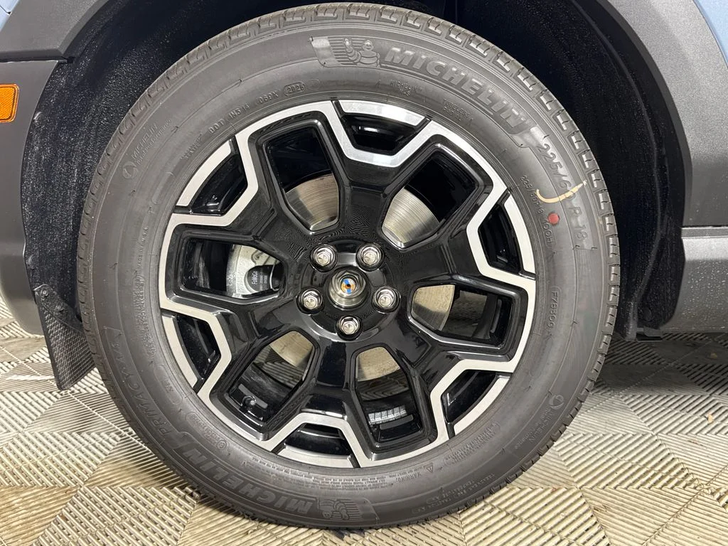 New 2026 Gray Ford Outer Banks image 15