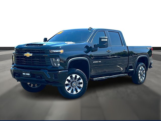 Pre-Owned 2025 Chevrolet Silverado 2500 HD 6.6L V8 Gas engine Four Wheel Drive Custom