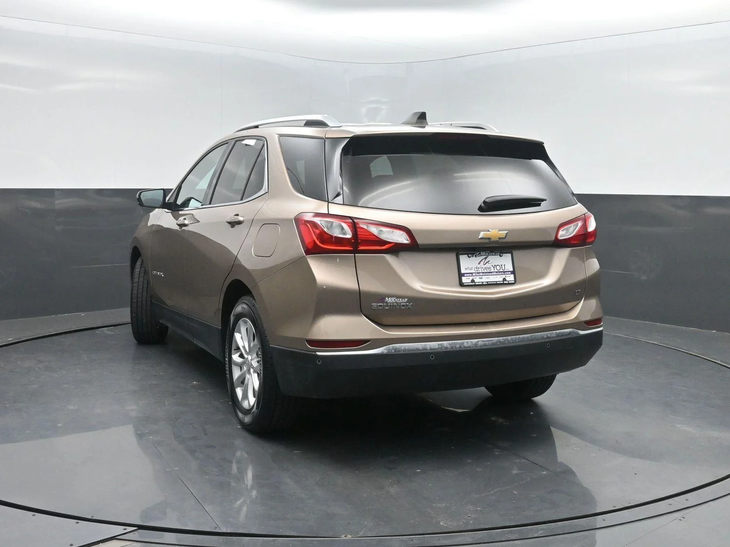 Used 2018 Sandy Ridge Metallic Chevrolet LT image 43