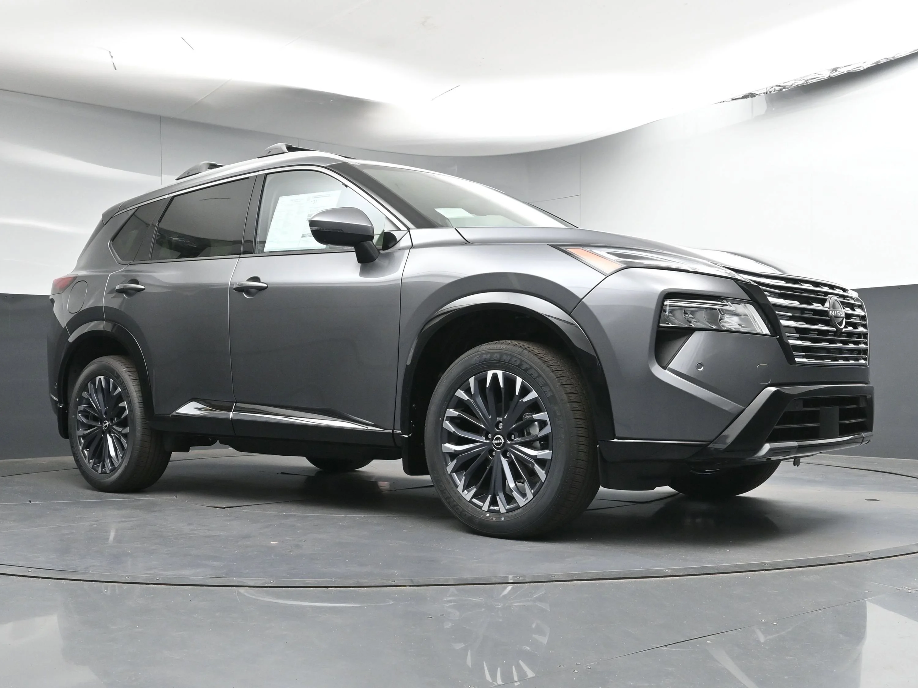 New 2026 Gun Metallic Nissan Platinum image 27