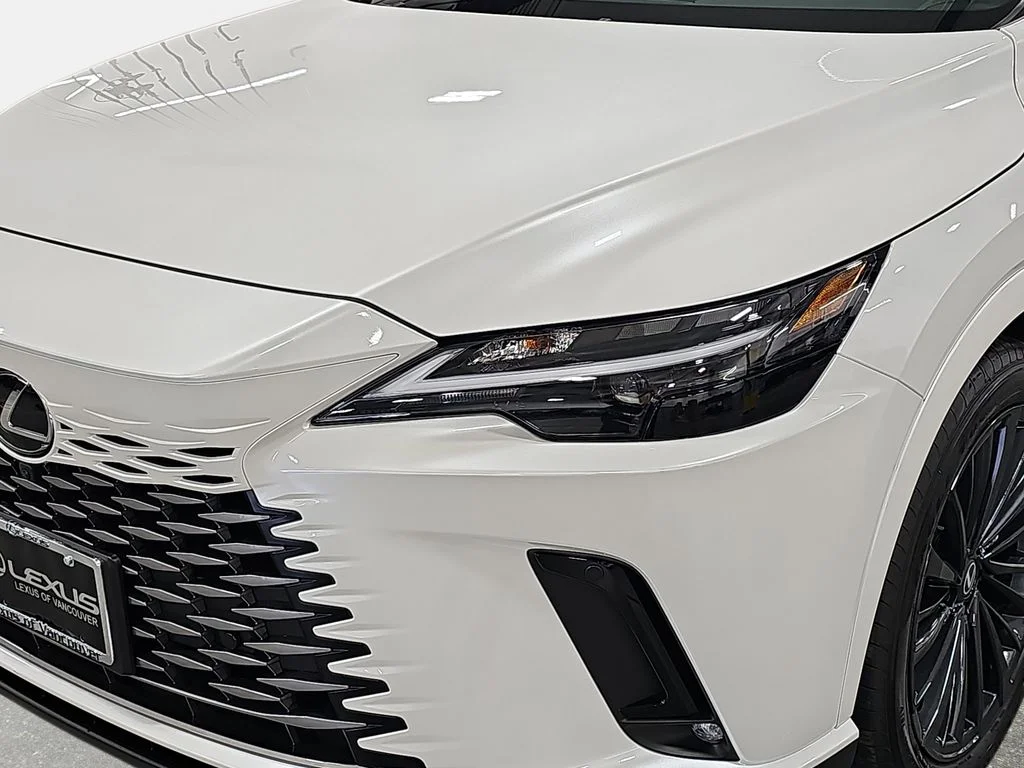 New 2026 Eminent White Pearl Lexus PREMIUM image 29