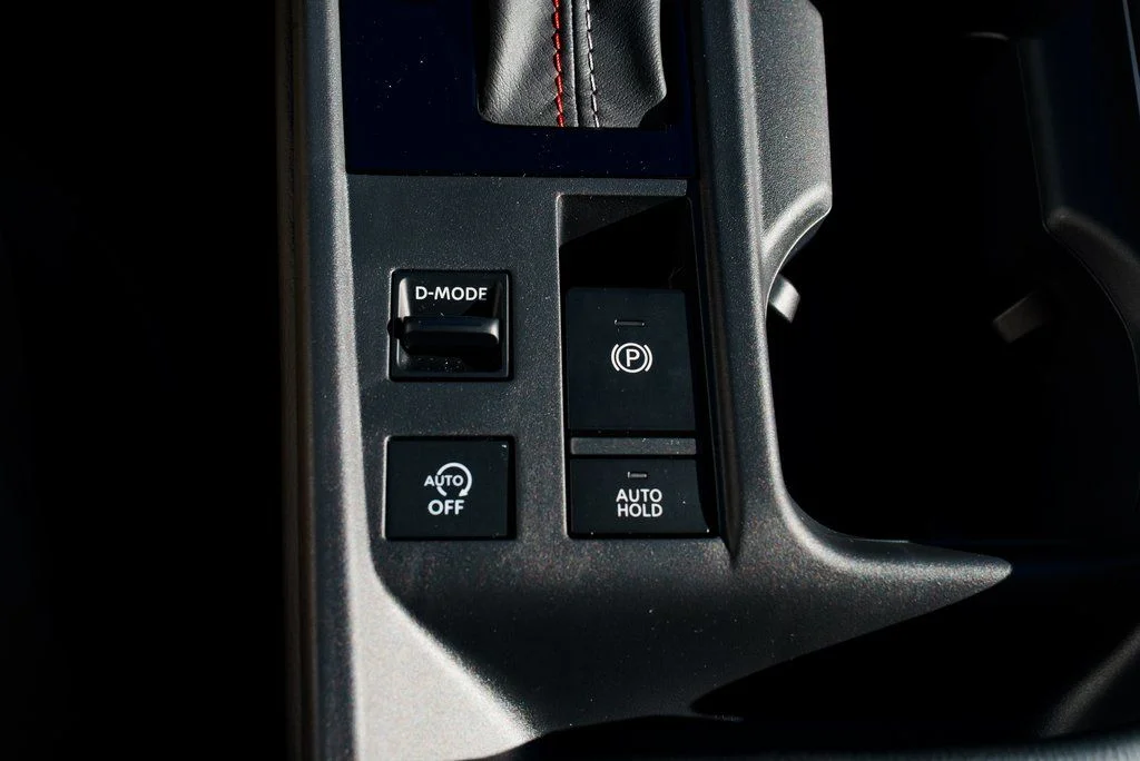 New 2026 Aspen White TriCoat / Super Black Two-tone Nissan SR image 18
