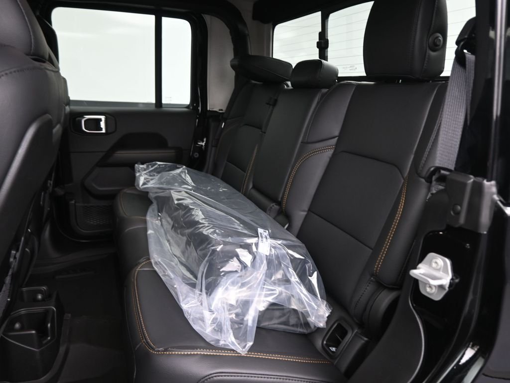 New 2026 Black Clearcoat Jeep Sahara image 10