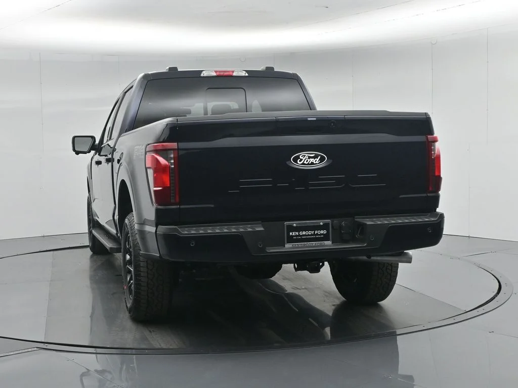 New 2026 Blue Ford XLT image 26