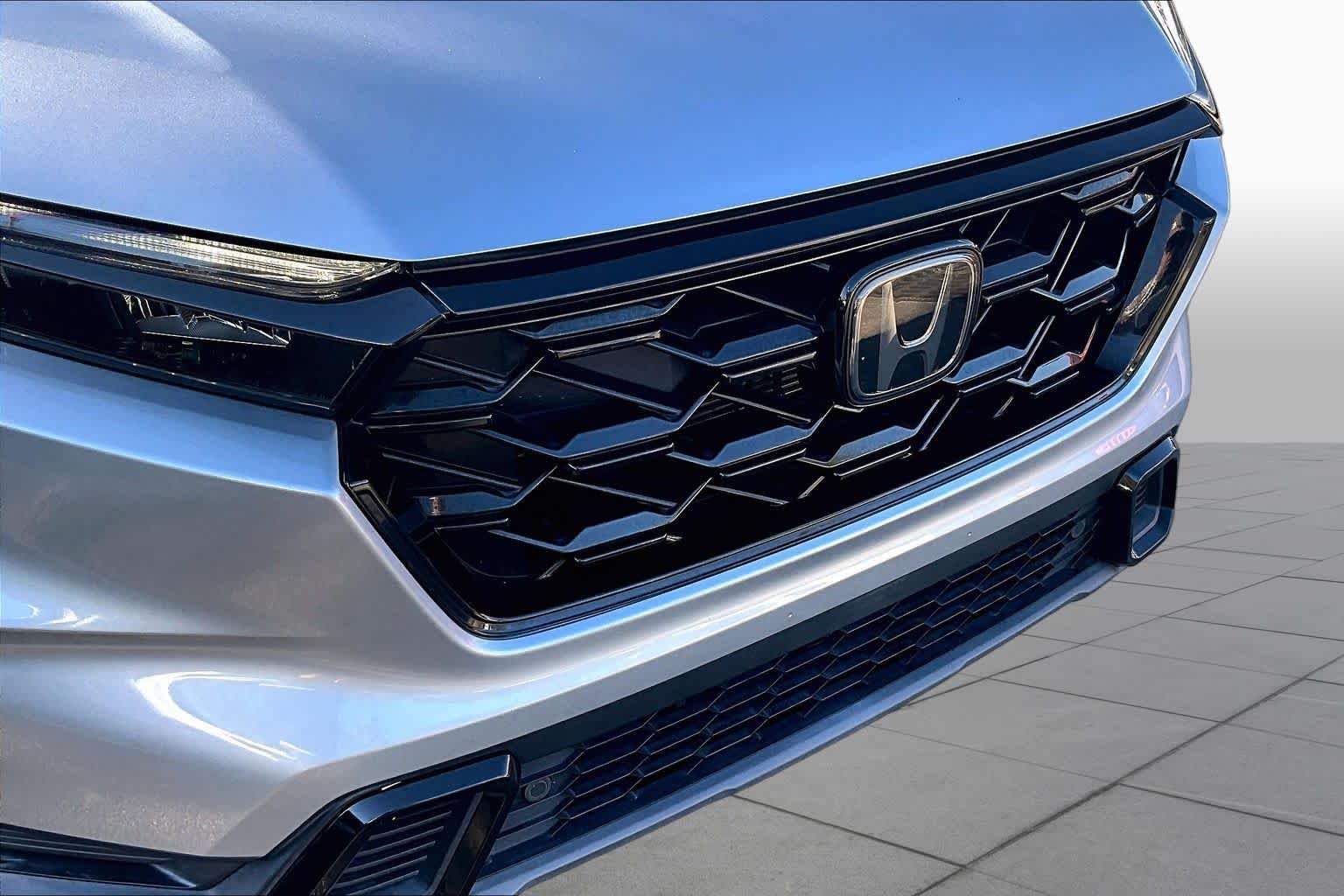 Used 2024 Lunar Silver Metallic Honda Sport-L image 37