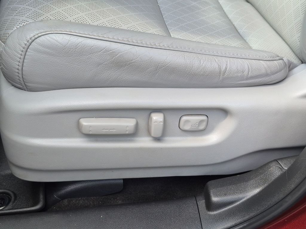 Used 2021 Red Honda EX-L image 17