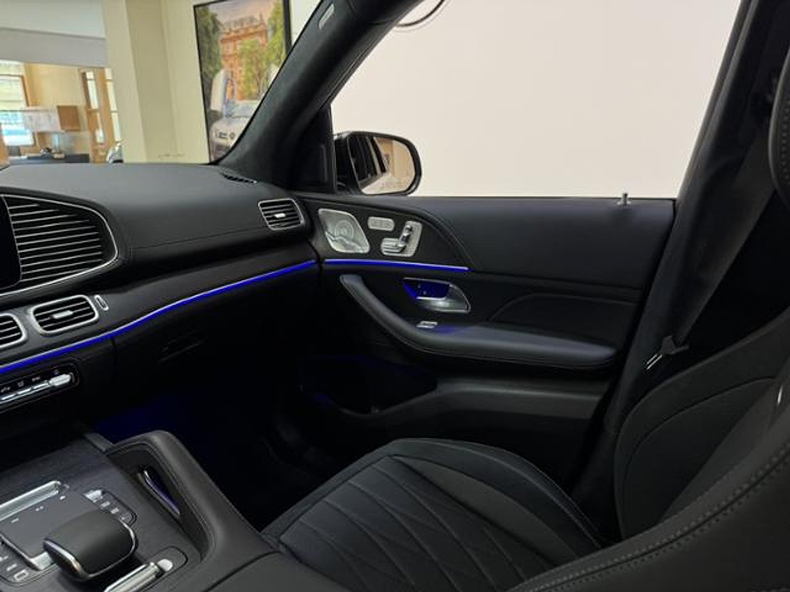 Certified Used 2025 Polar White Mercedes-Benz S 4MATIC®+ image 14