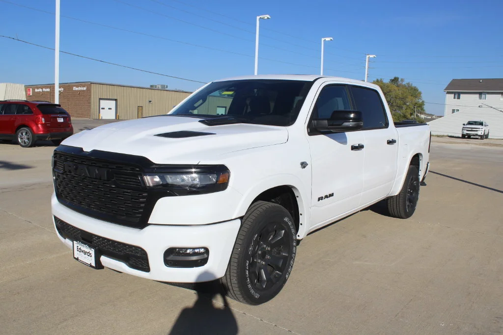 New 2026 Bright White Clear-Coat Exterior Paint RAM Big Horn/Lone Star image 7