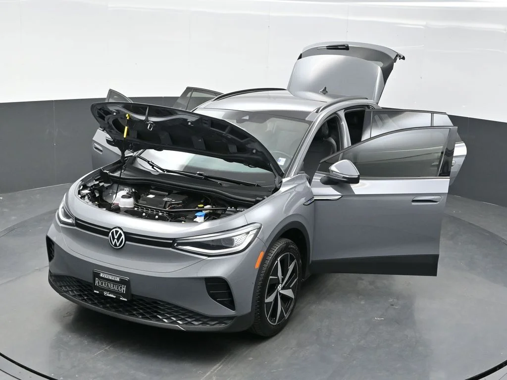 Used 2023 Gray Volkswagen Pro S image 39
