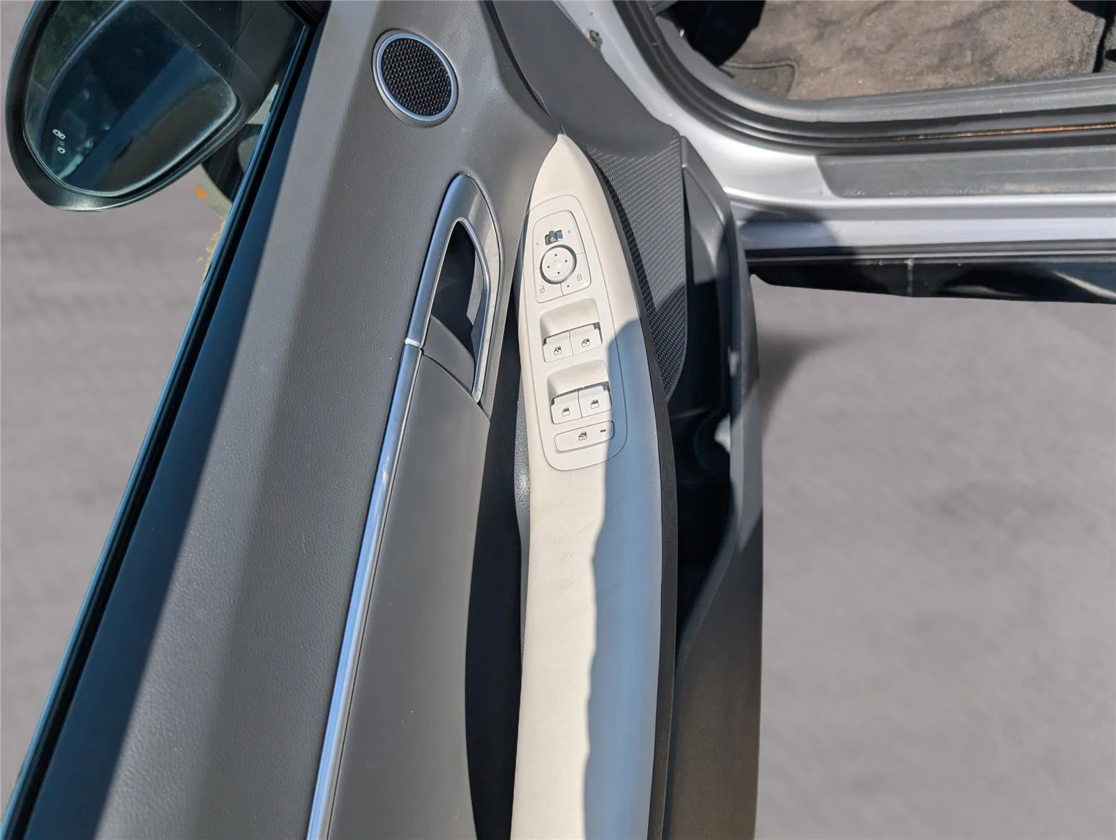 Used 2023 Curated Silver Hyundai SEL image 67