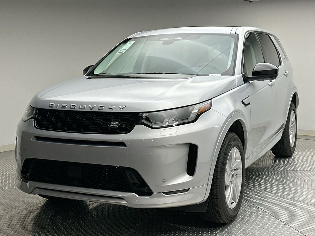 2025 Land Rover Discovery Sport 2.0 S's photo
