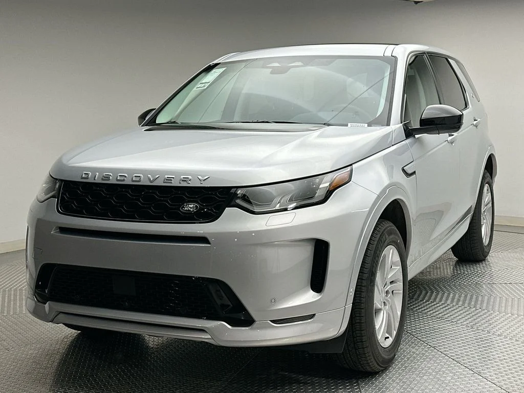 2025 Land Rover Discovery Sport 2.0 S's photo