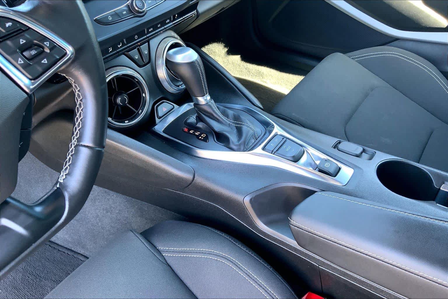 Used 2024 Sharkskin Metallic Chevrolet 1LT image 17