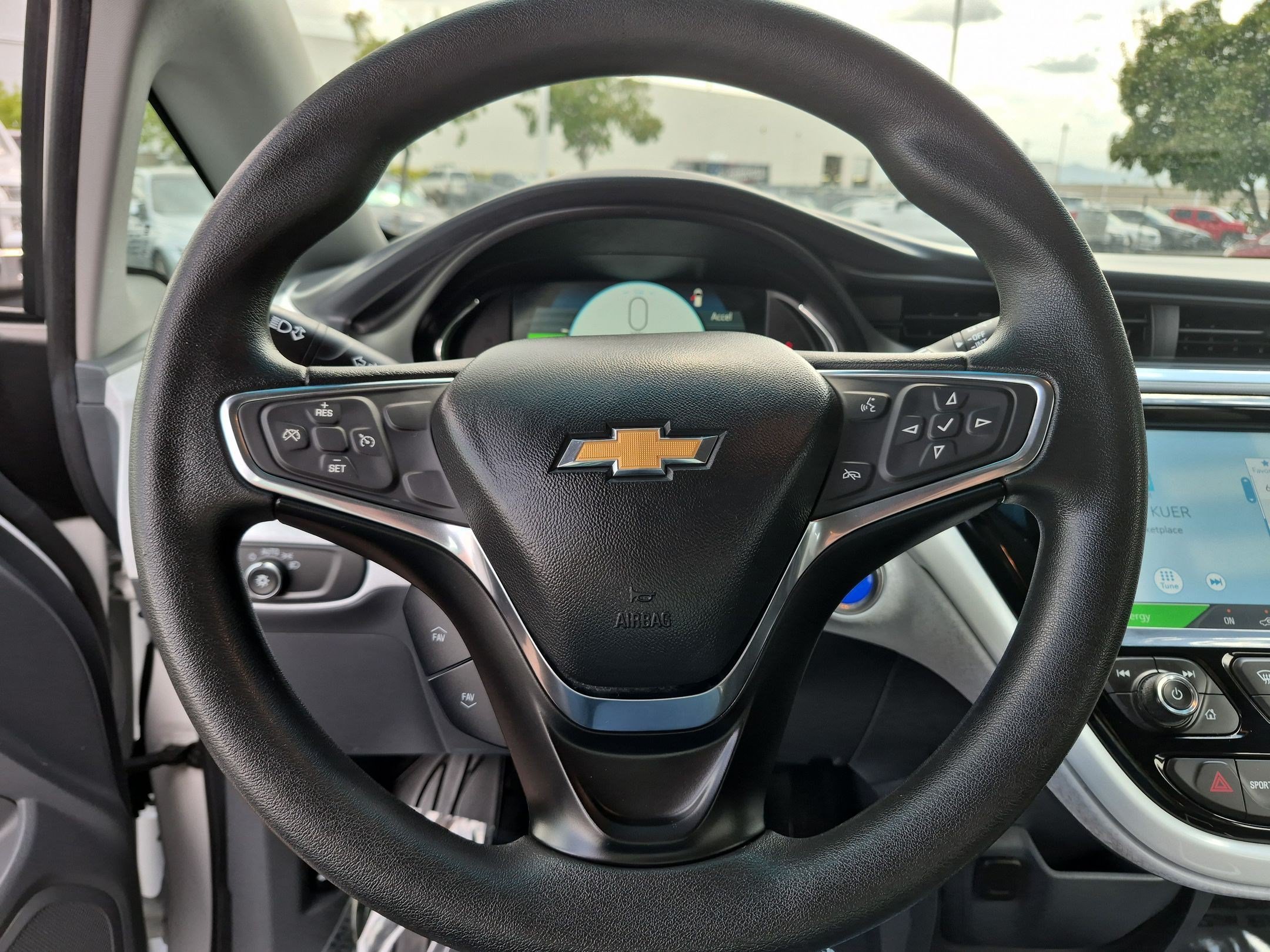 Used 2018 (Includes (TUS) Black grille.) Chevrolet LT image 15