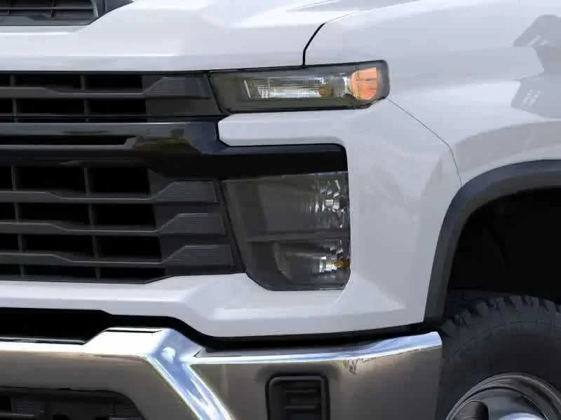 New 2026 Summit White Chevrolet Work Truck image 19