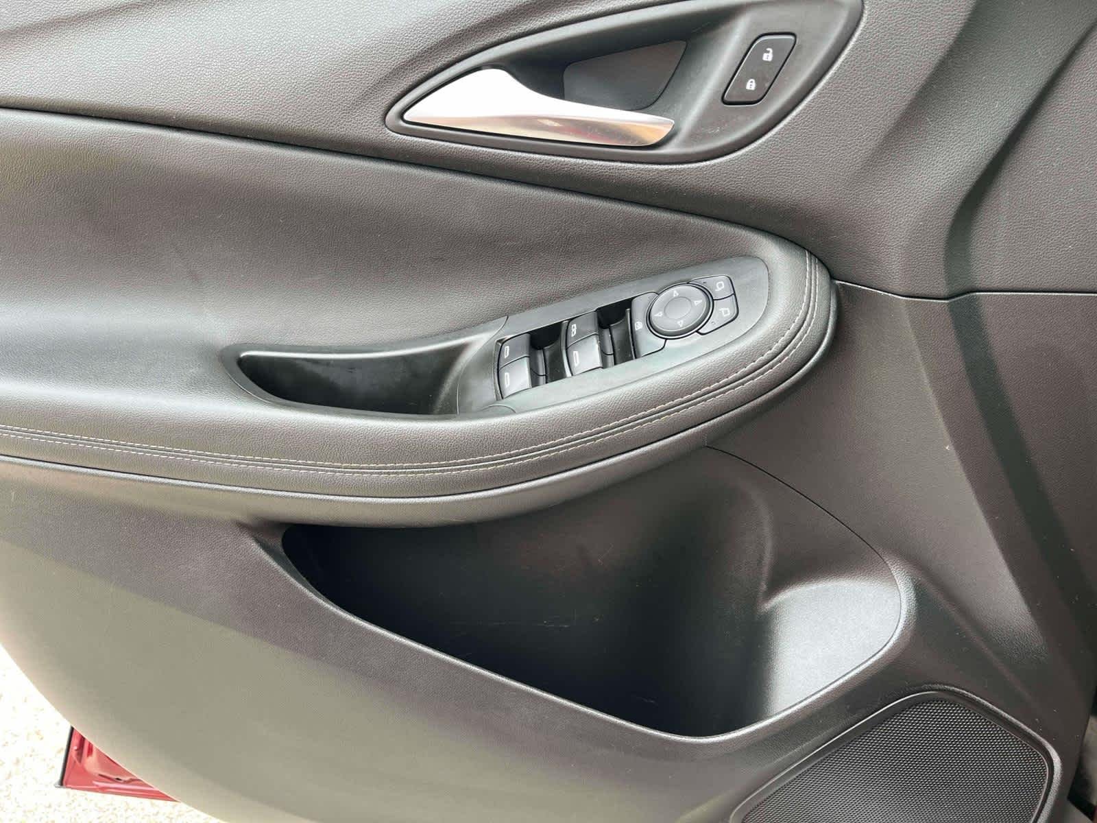 Certified Used 2023 Cinnabar Metallic Buick Select image 26