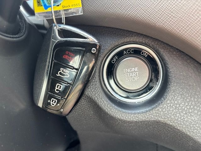 Used 2014 Black Hyundai 2.0T image 21