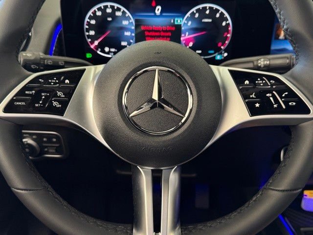 Certified Used 2025 Black Mercedes-Benz GLB 250 image 10