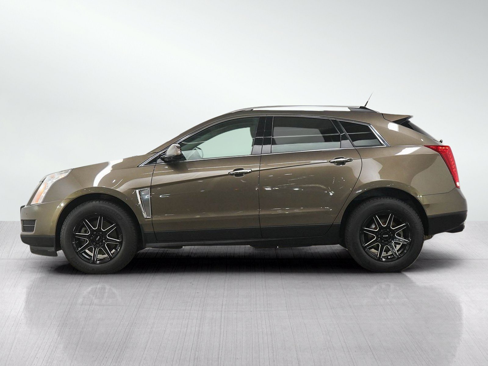Used 2014 Cadillac SRX Luxury Collection with VIN 3GYFNEE30ES632390 for sale in Minneapolis, Minnesota