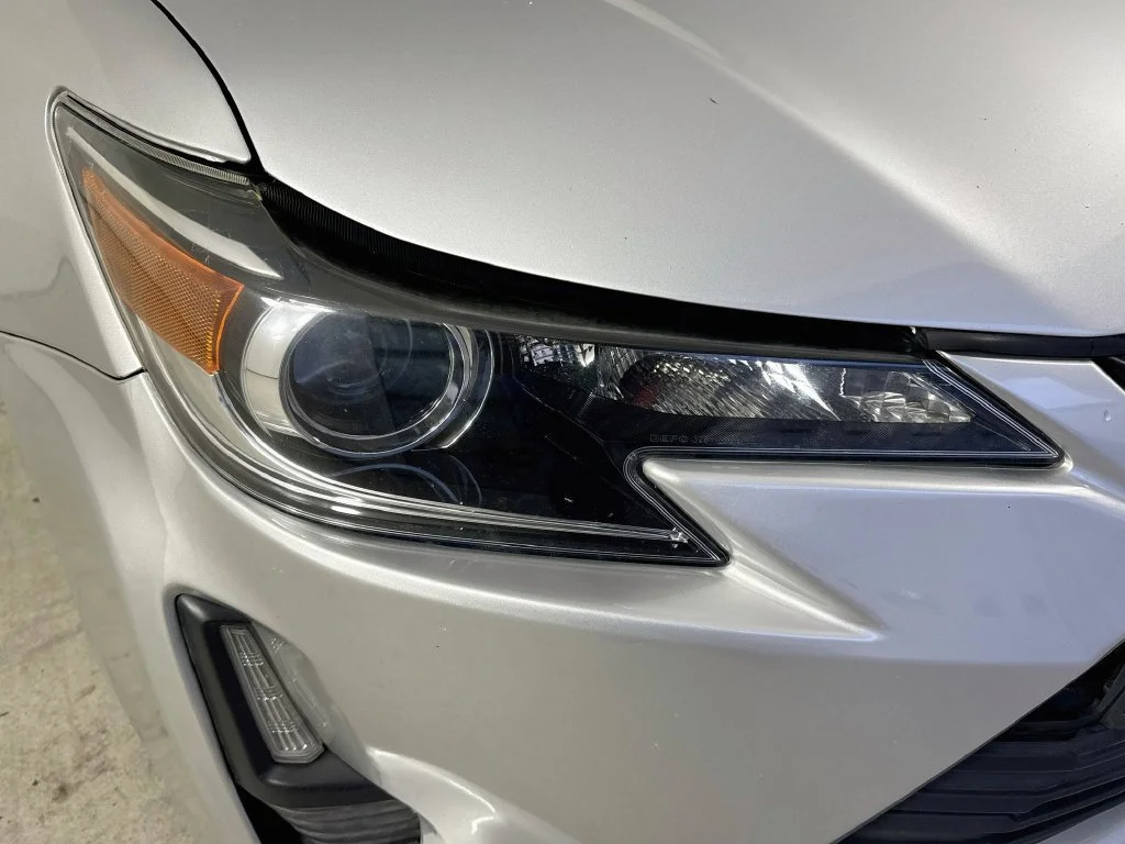 Used 2014 Classic Silver Metallic Scion Base image 34