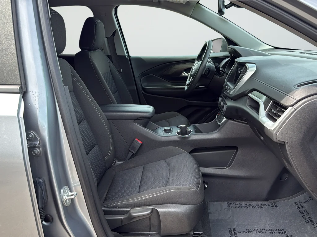 Used 2023 Silver GMC SLE image 21