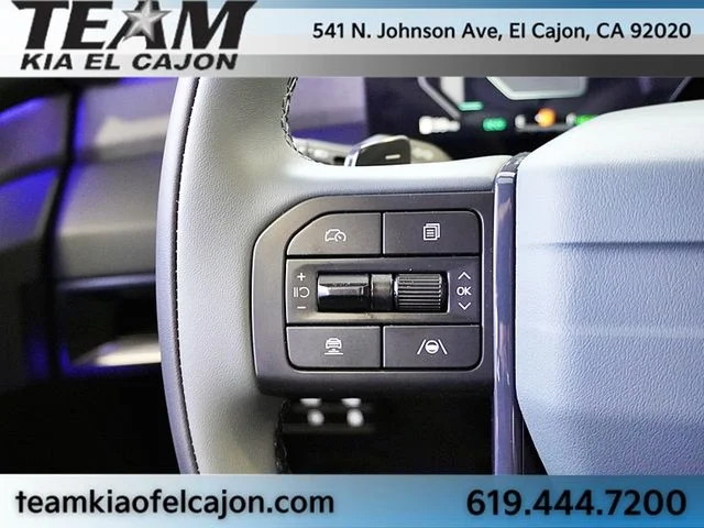New 2027 White Kia X-Line SX image 45