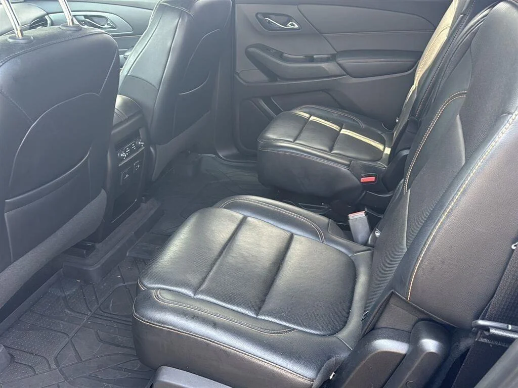 Used 2018 SATIN STEEL METALLIC Chevrolet Premier image 2
