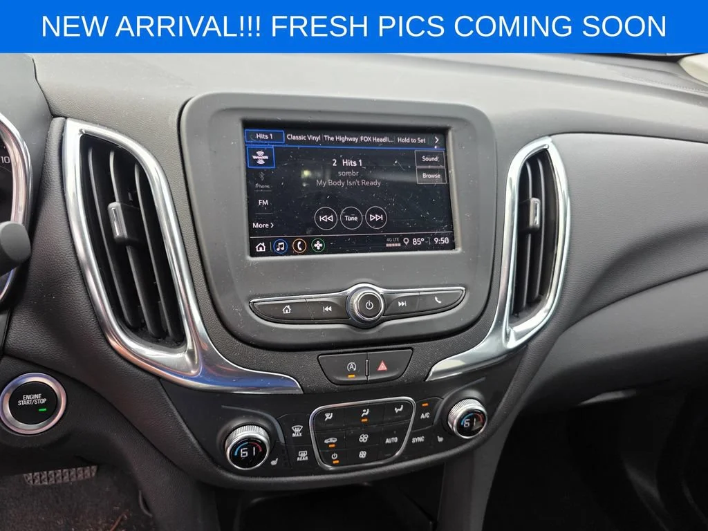 Used 2024 Lakeshore Blue Metallic Chevrolet LT image 9