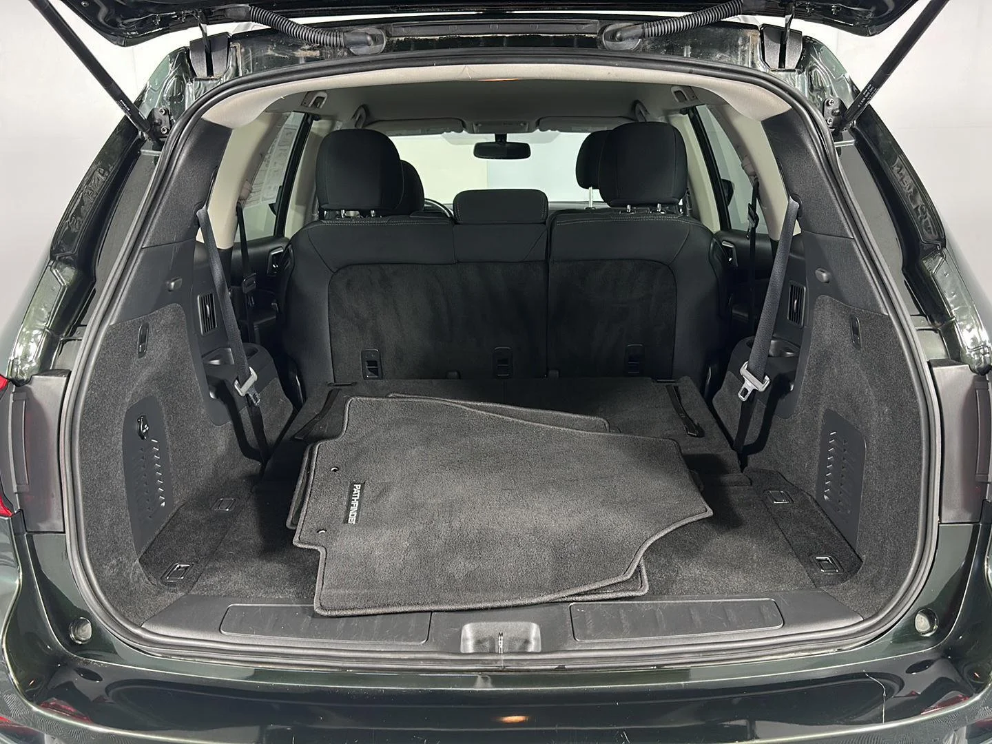 Used 2019 Midnight Pine Metallic Nissan SV image 26
