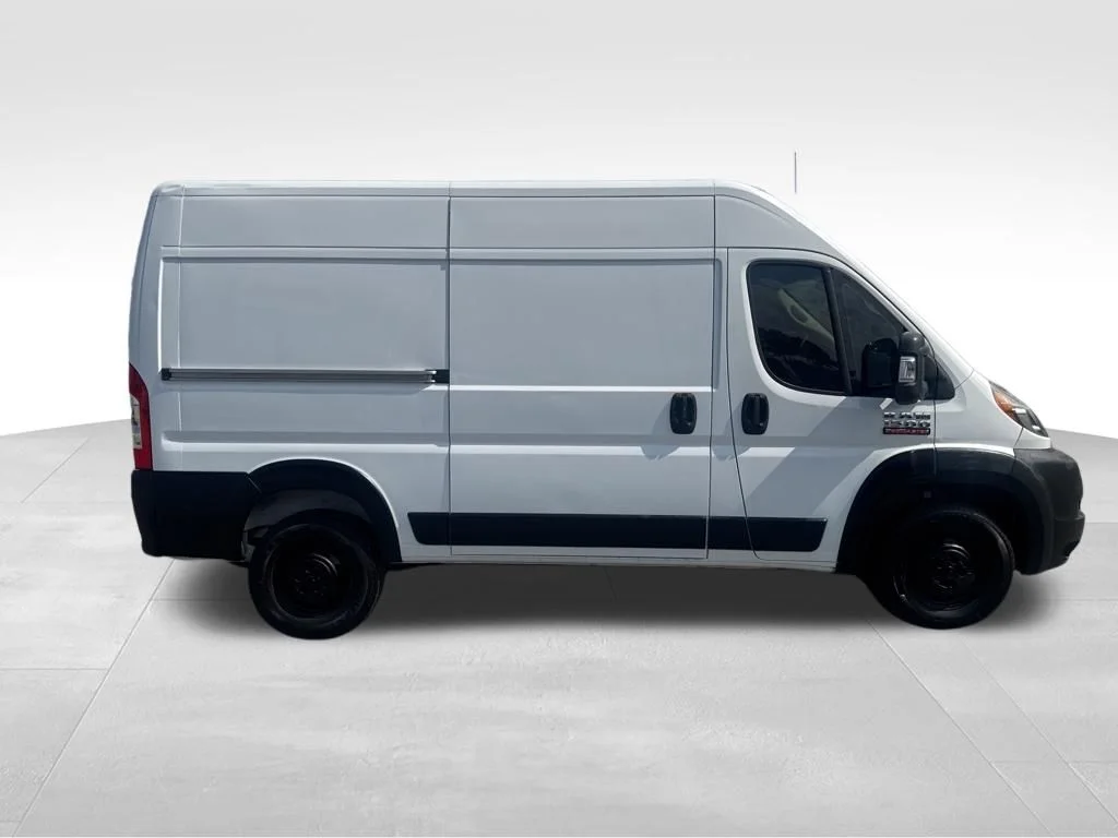 Used 2019 White Ram Base image 7