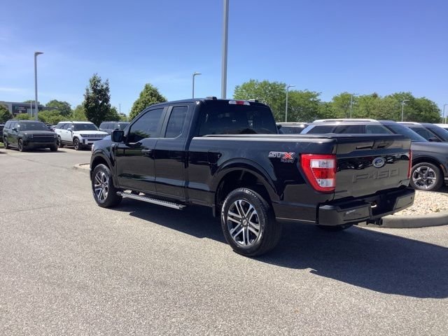 Used 2022 Black Metallic Ford XL image 3