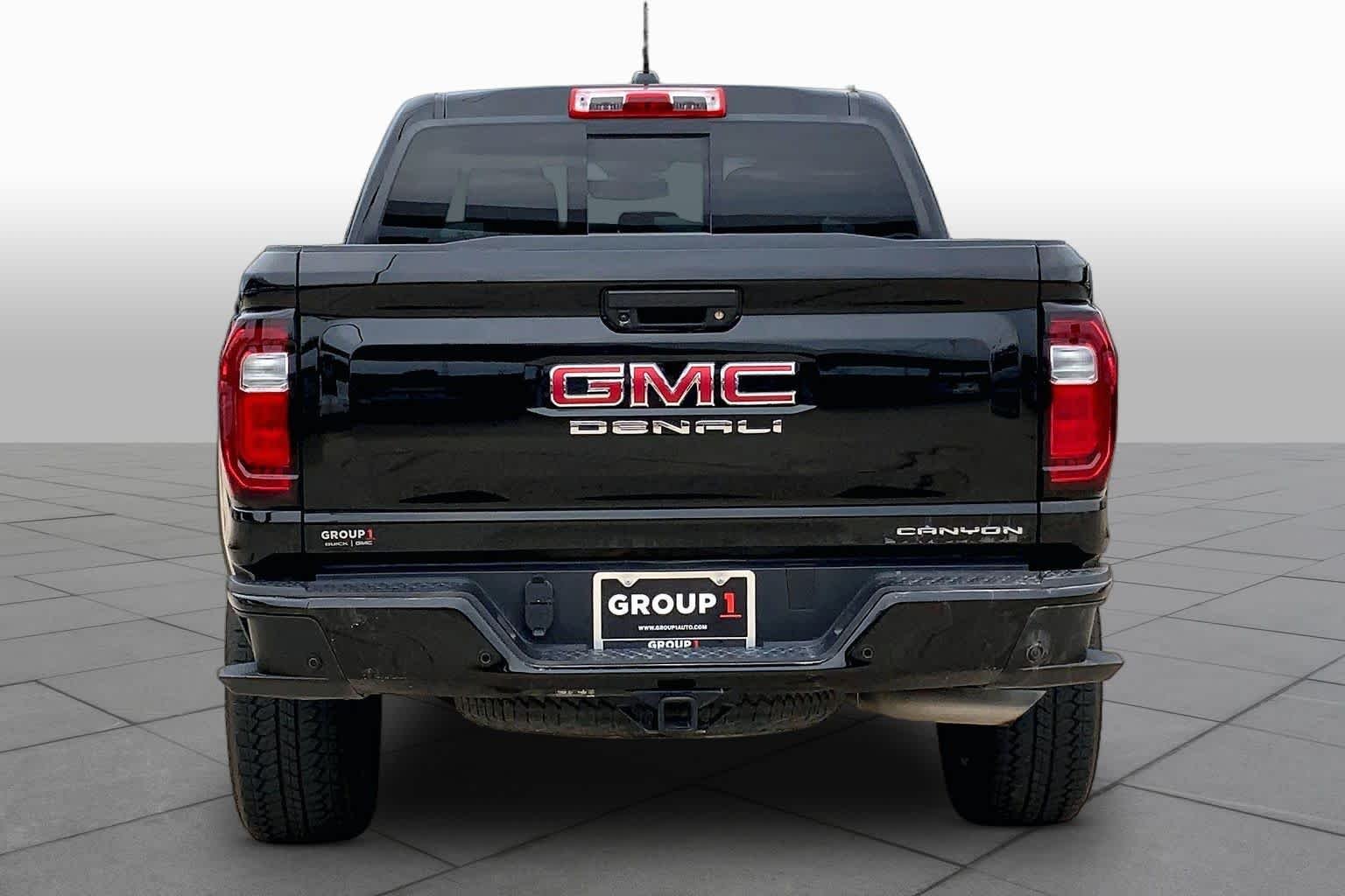 Used 2026 Onyx Black GMC 4WD Denali image 5