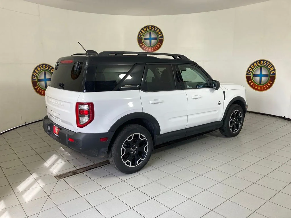 Used 2025 White Ford Outer Banks image 21