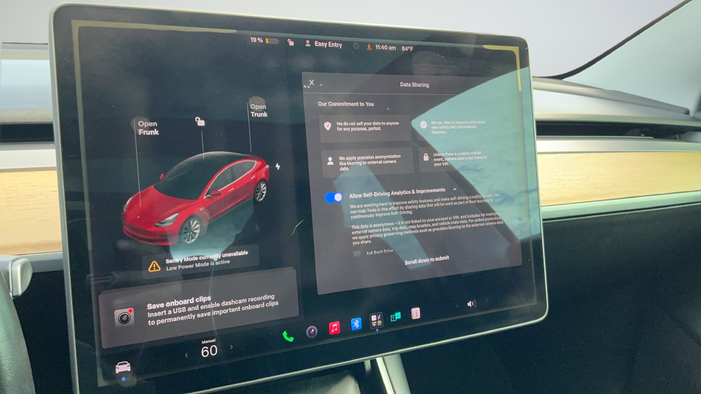 Used 2018  Tesla Long Range image 11