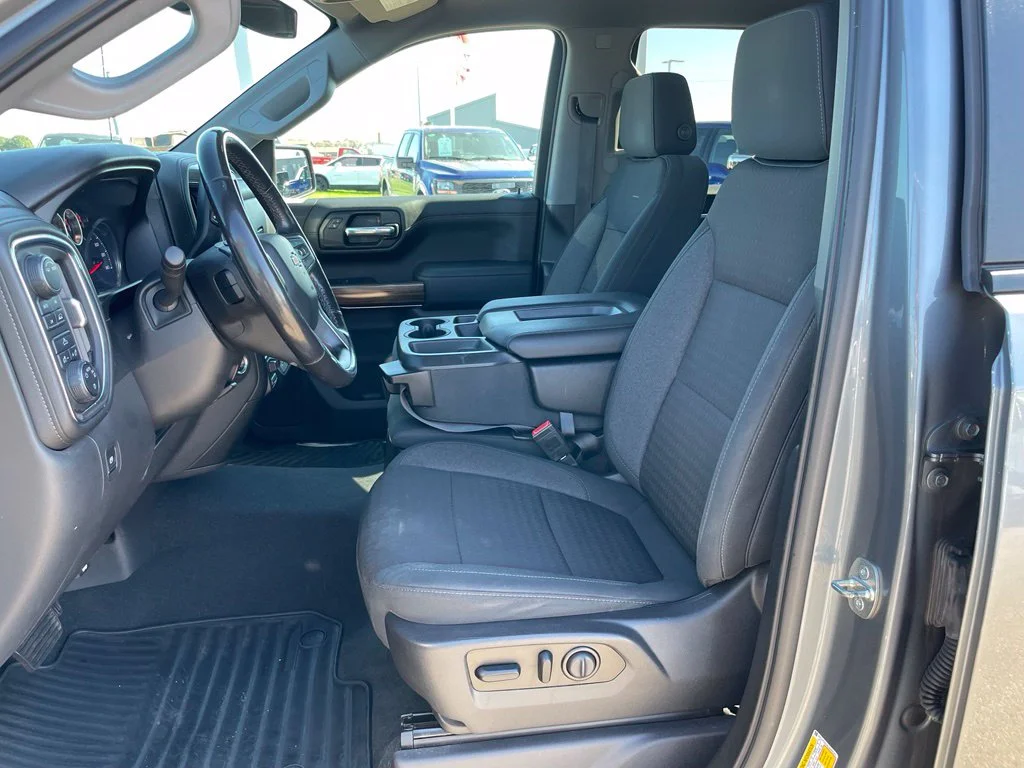 Used 2020 Satin Steel Metallic Chevrolet LT image 7