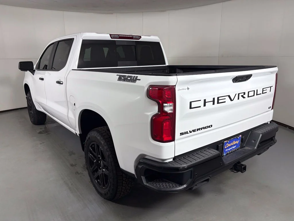 New 2026 Summit White Chevrolet LT Trail Boss image 7