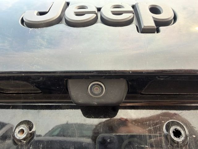 Used 2020 Black Jeep Trailhawk image 10