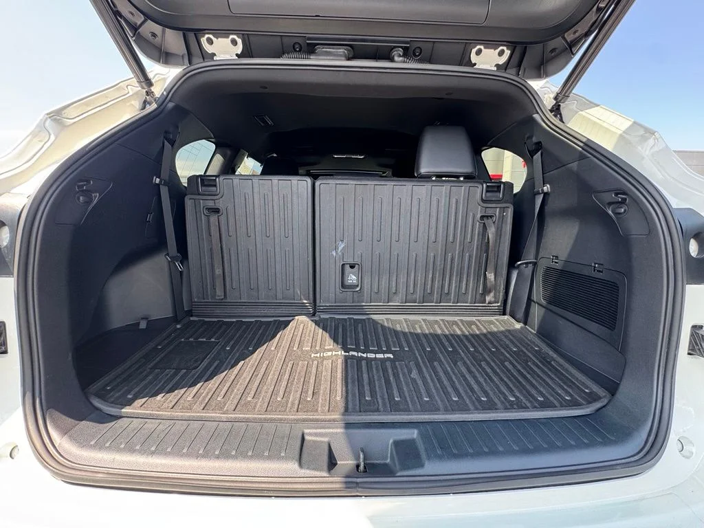 Used 2021 White Toyota XSE image 11