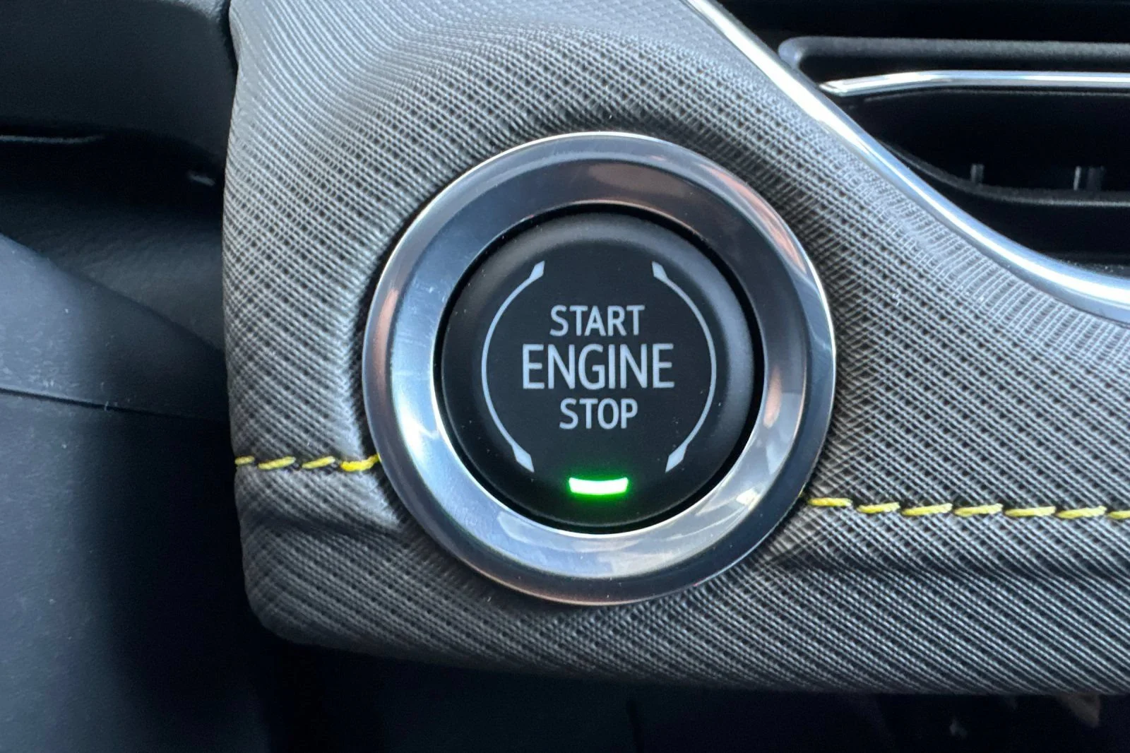 New 2026 Mosaic Black Metallic Chevrolet ACTIV image 21